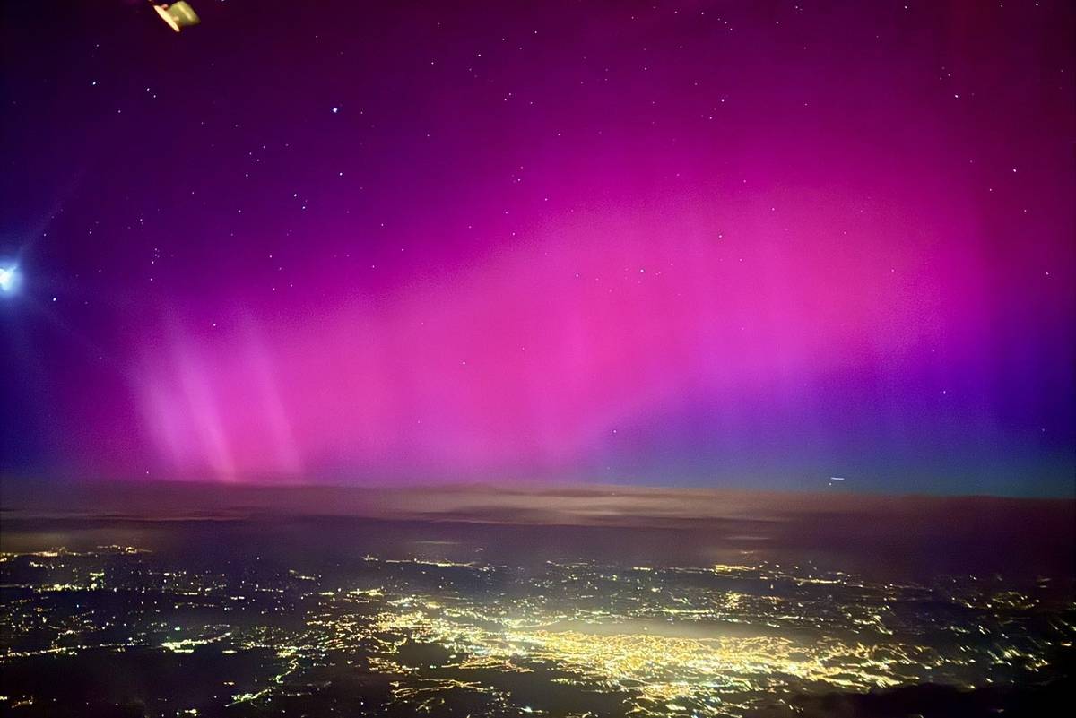 Northern Lights out over the city of London