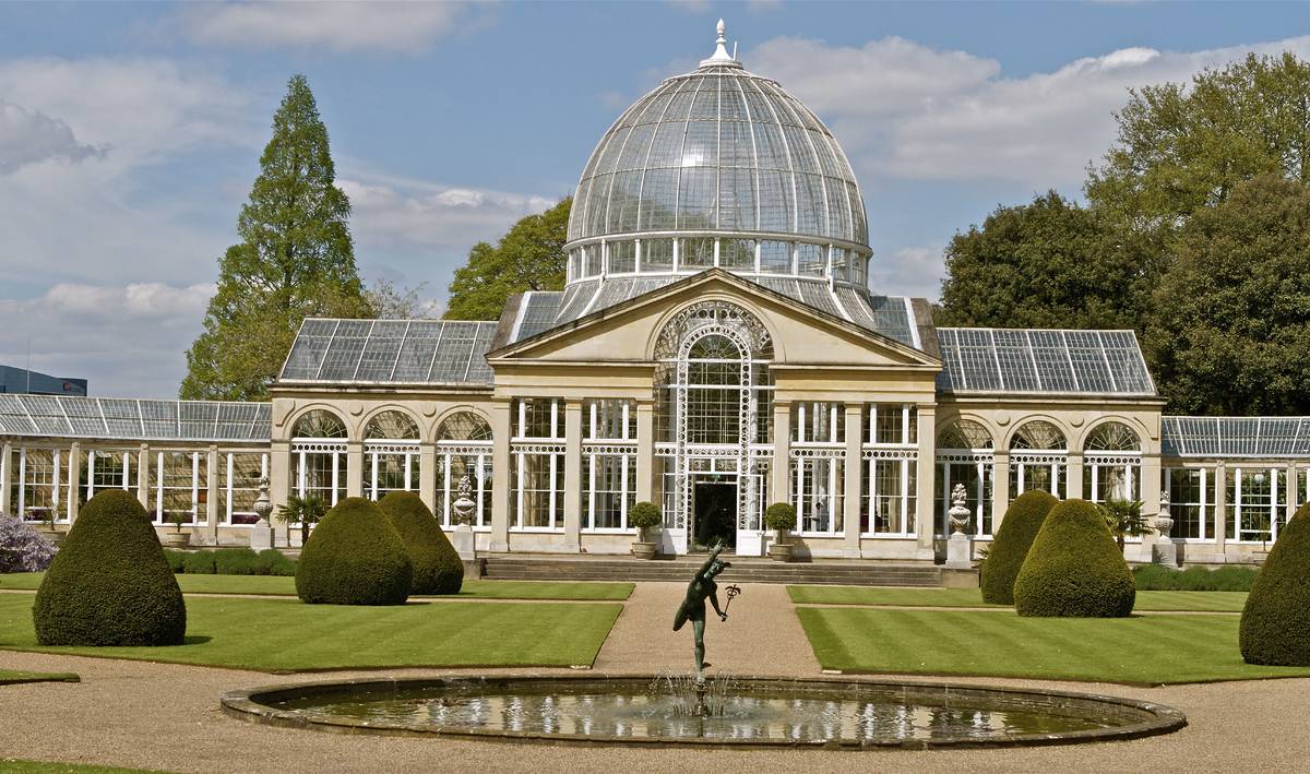 The glass house and conservatory at Syon House