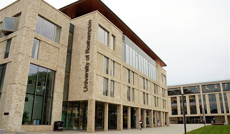 Puedes alojarte en residencias de estudiantes de universidades londinenses durante el verano, y las habitaciones cuestan a partir de 49 £