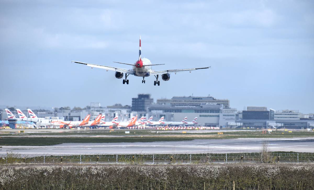 Nationwide UK Air Traffic Control Outage Caused Major Flight Disruptions Today