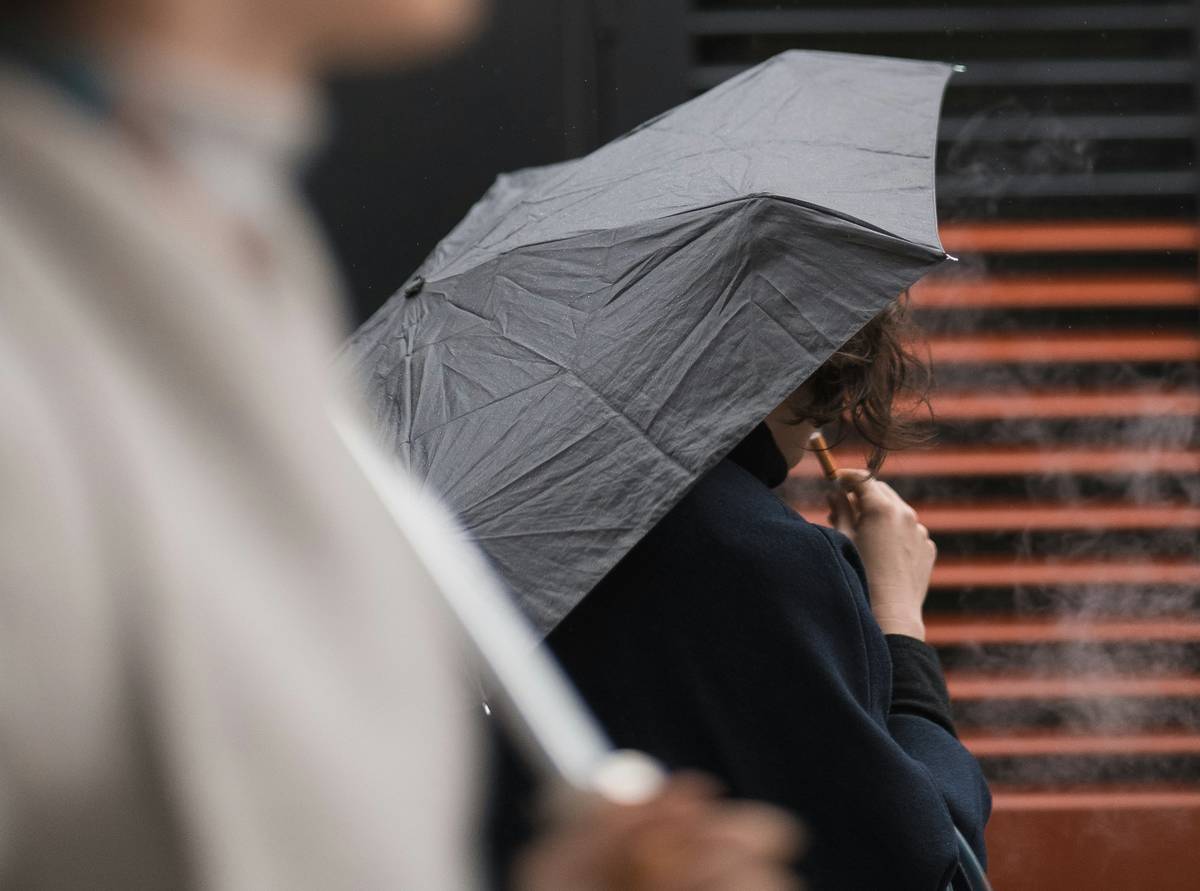 Smoking Could Soon Be Banned In UK Pub Gardens And Outdoor Restaurants