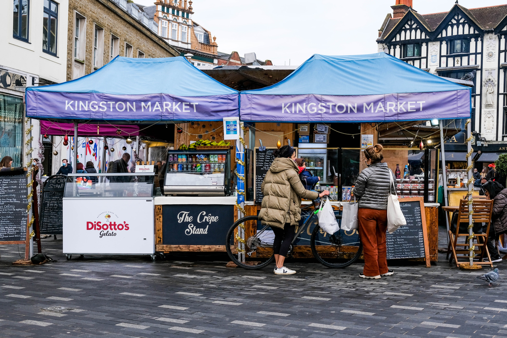 Bancarelle dello storico mercato di Kingston