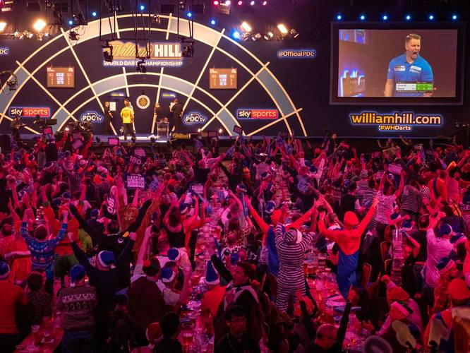 Darts crowd at Alexandra Palace in 2018