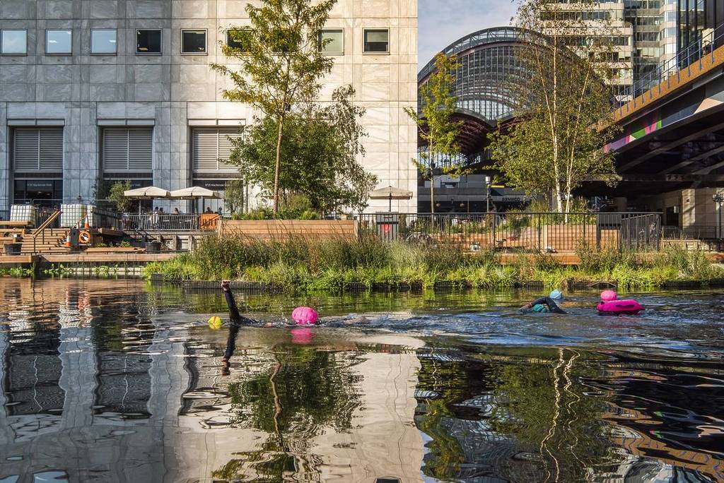 You Can Take An Outdoor Dip At Canary Wharf This Summer