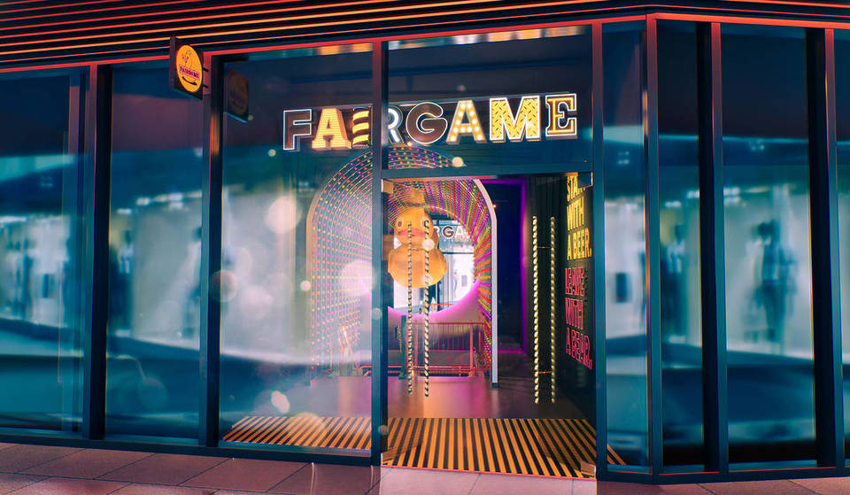 Le populaire parc d&rsquo;attractions immersif pour adultes de Londres ouvre un deuxième site le mois prochain dans la ville &#8211; avec des jeux d&rsquo;arcade nostalgiques, de la nourriture de rue délicieuse et de la barbe à papa infusée au prosecco.