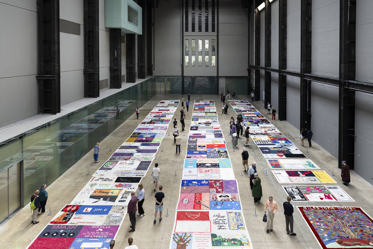De UK AIDS Memorial Quilt heeft de Tate Modern overgenomen