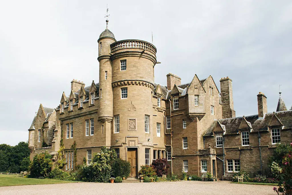 exterior of carron castle