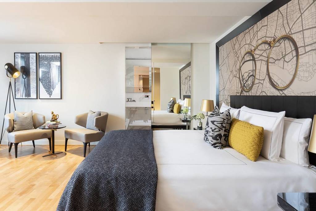 Una suite dell'Holmes Hotel