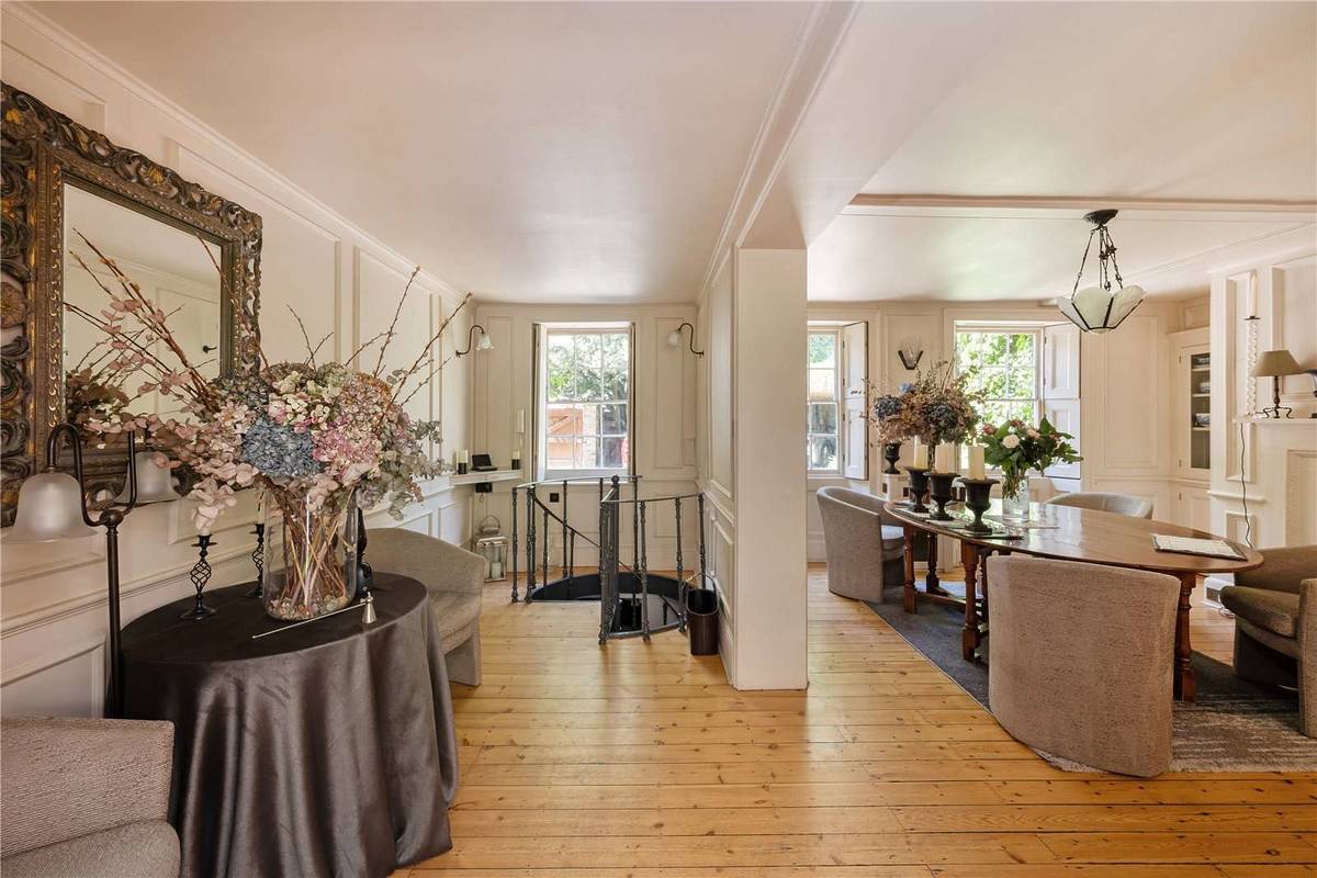 An image of inside Sting's former home in Hampstead