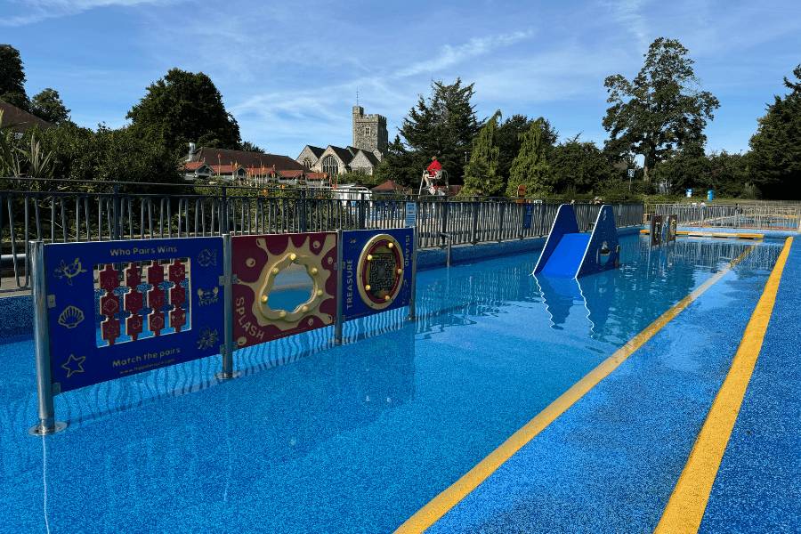 The paddling pool at Guildford Lido