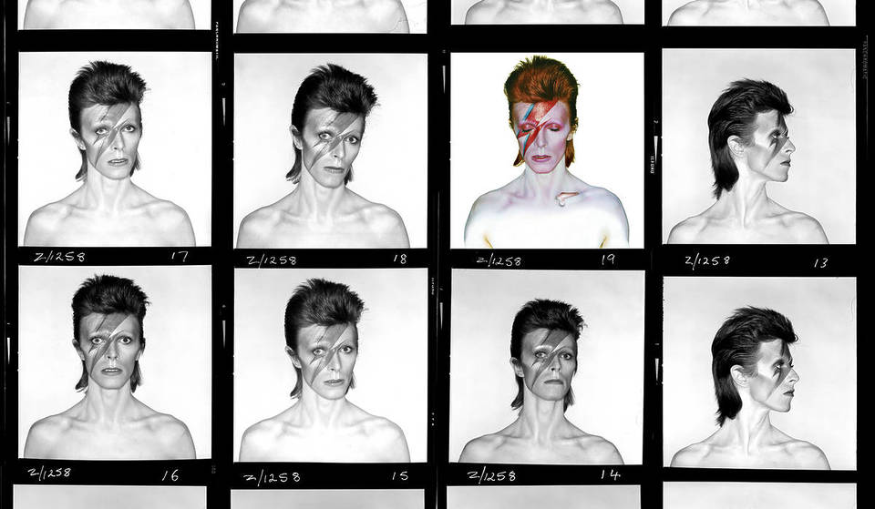 O arquivo fantástico de David Bowie está a chegar a Londres no próximo verão &#8211; Veja artefactos genuínos de toda a sua carreira num espaço construído para o efeito