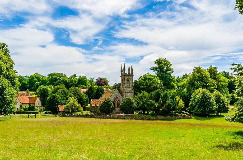 Het dorp Chawton omgeven door groen