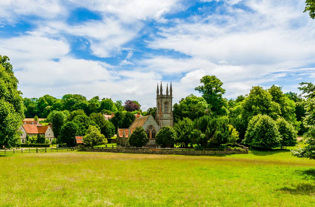 The village of Chawton surrounded by greenery