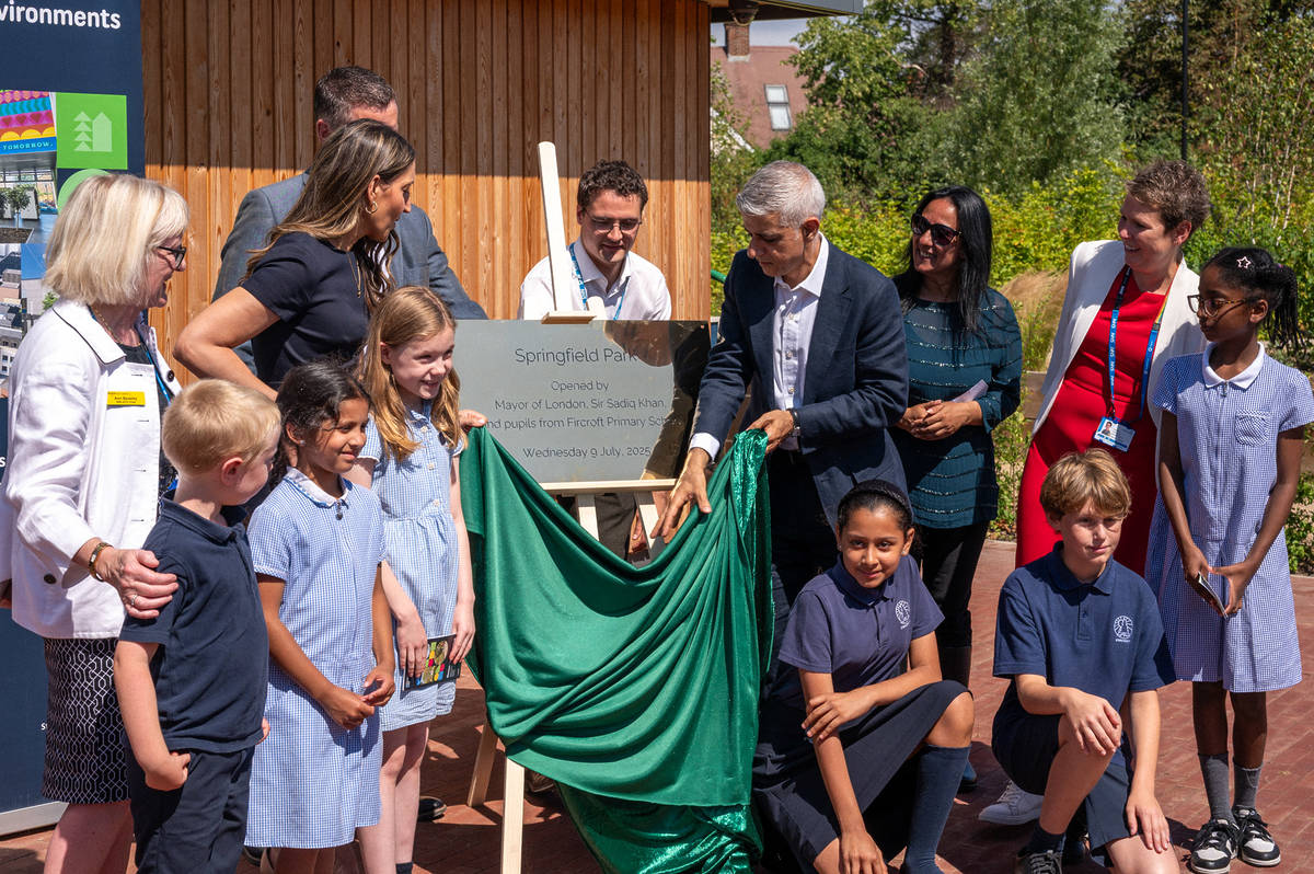 Sadiq Khan and a group of local residents unveiling the plaque at the new park in tooting