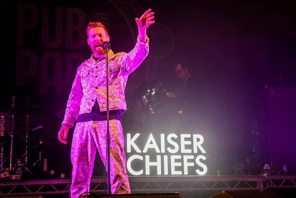 Ricky Wilson of the Kaiser Chiefs performing at Pub in the Parks in St Albans, Hertfordshire, United Kingdom - 12th October 2022