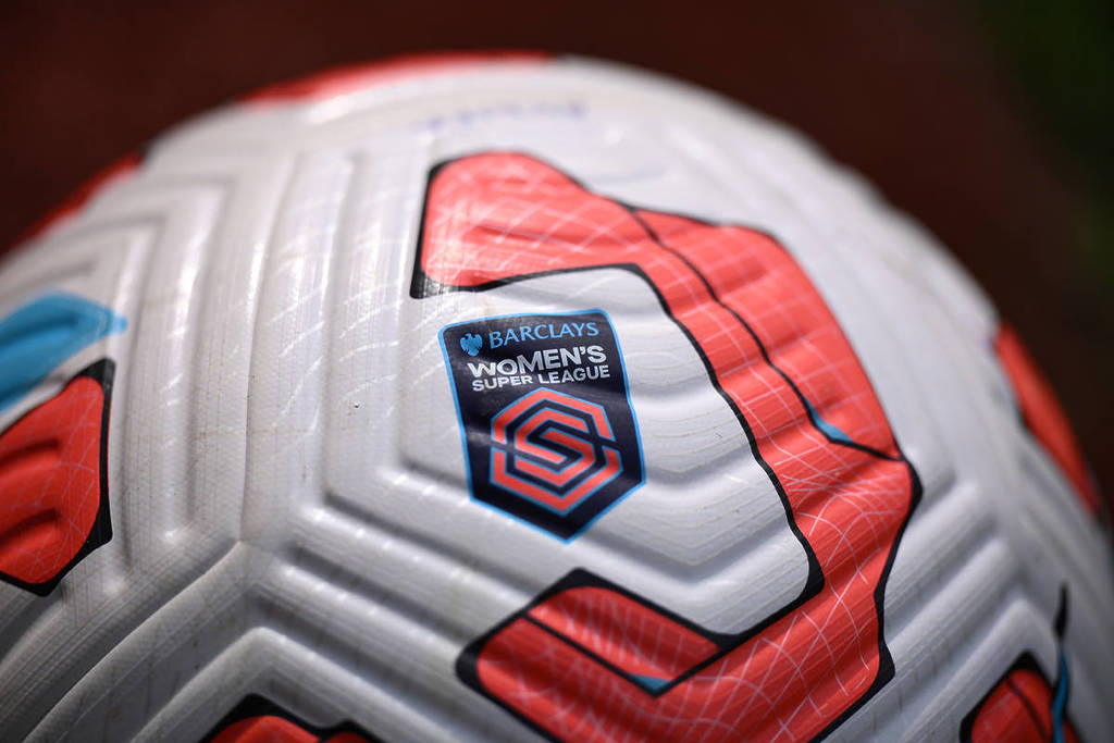 Voetbal voor de Women's Super League in een wedstrijd tussen Aston Villa en Brighton