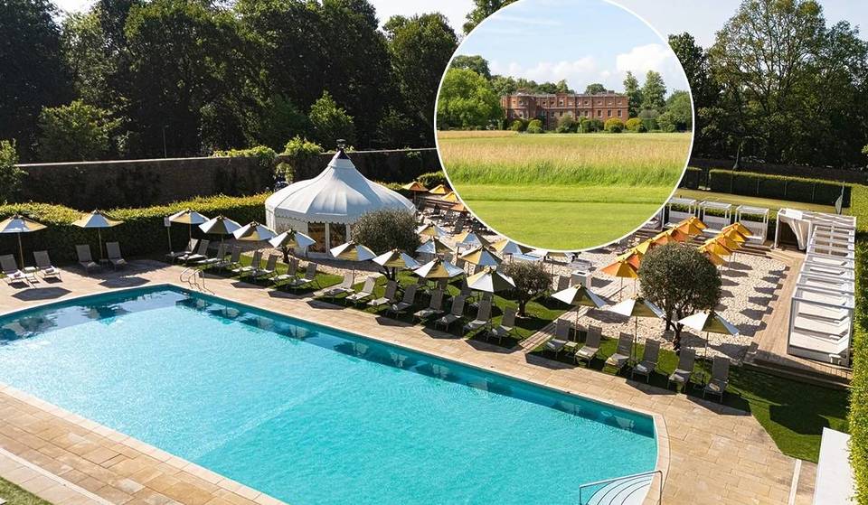 Dit prachtige hotel op het platteland op minder dan een uur van Londen heeft zijn eigen strandclub en een tv-bekend buffet &#8211; het is de perfecte luxe gezinsontsnapping