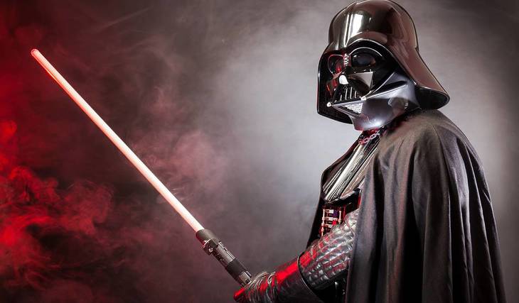 Darth Vader&#8217;s legendarische lichtzwaard is tentoongesteld in Londen voorafgaand aan een openbare veiling &#8211; en het is de originele lichtzwaard uit &#8216;The Empire Strikes Back&#8217; en &#8216;Return Of The Jedi&#8217; films