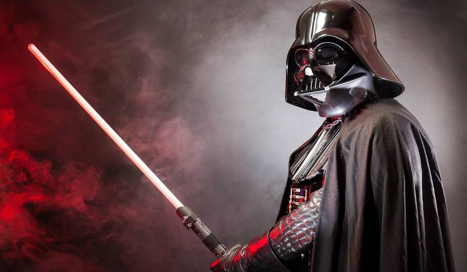 El legendario sable láser de Darth Vader se expone en Londres antes de una subasta pública: es el sable original de las películas «El imperio contraataca» y «El retorno del Jedi».
