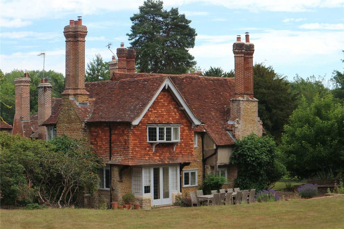 You Could Live In Winston Churchill’s Former Holiday Home You Could Live In Winston Churchill’s Former Holiday Home