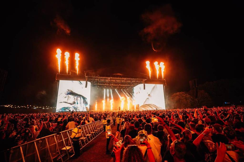 All Points East Chase And Status