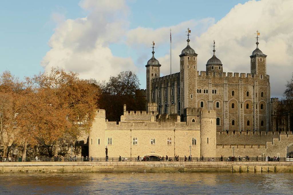 tower of london exterior