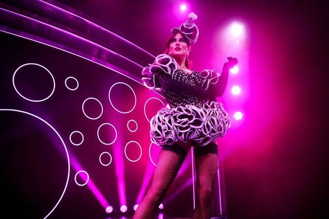 Sabrage experience in London