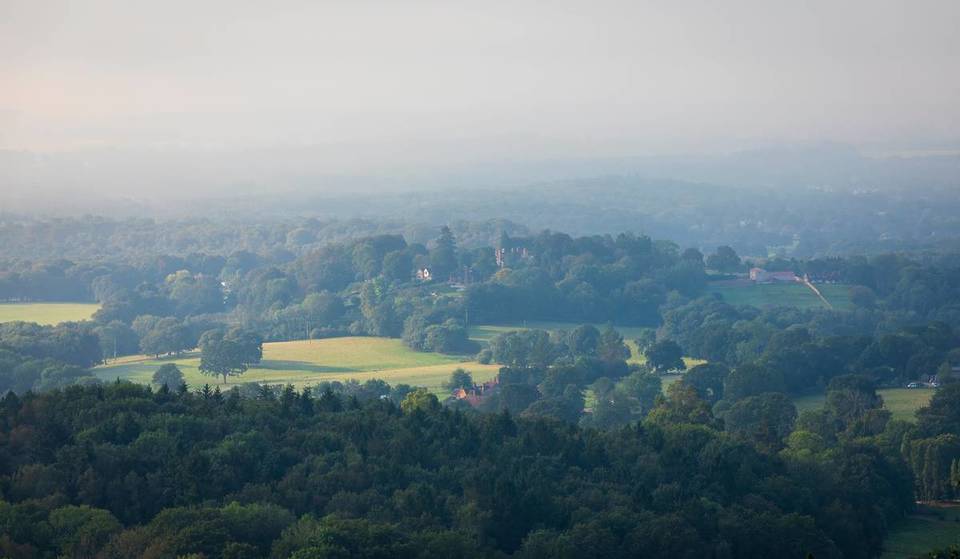 Dit charmante dorpje op slechts 90 minuten van Londen is zo mooi dat het ‘Klein Zwitserland’ wordt genoemd – en het vormde de inspiratie voor een zeer beroemd fictief huisje