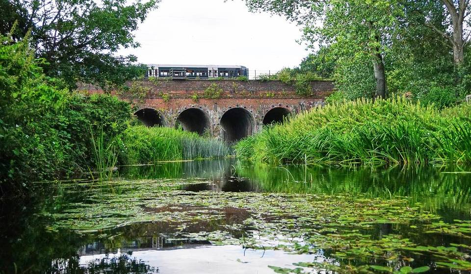 De beste forensensteden binnen 30 minuten van Londen zijn onlangs onthuld – en twee ervan zijn bereikbaar via de Elizabeth Line