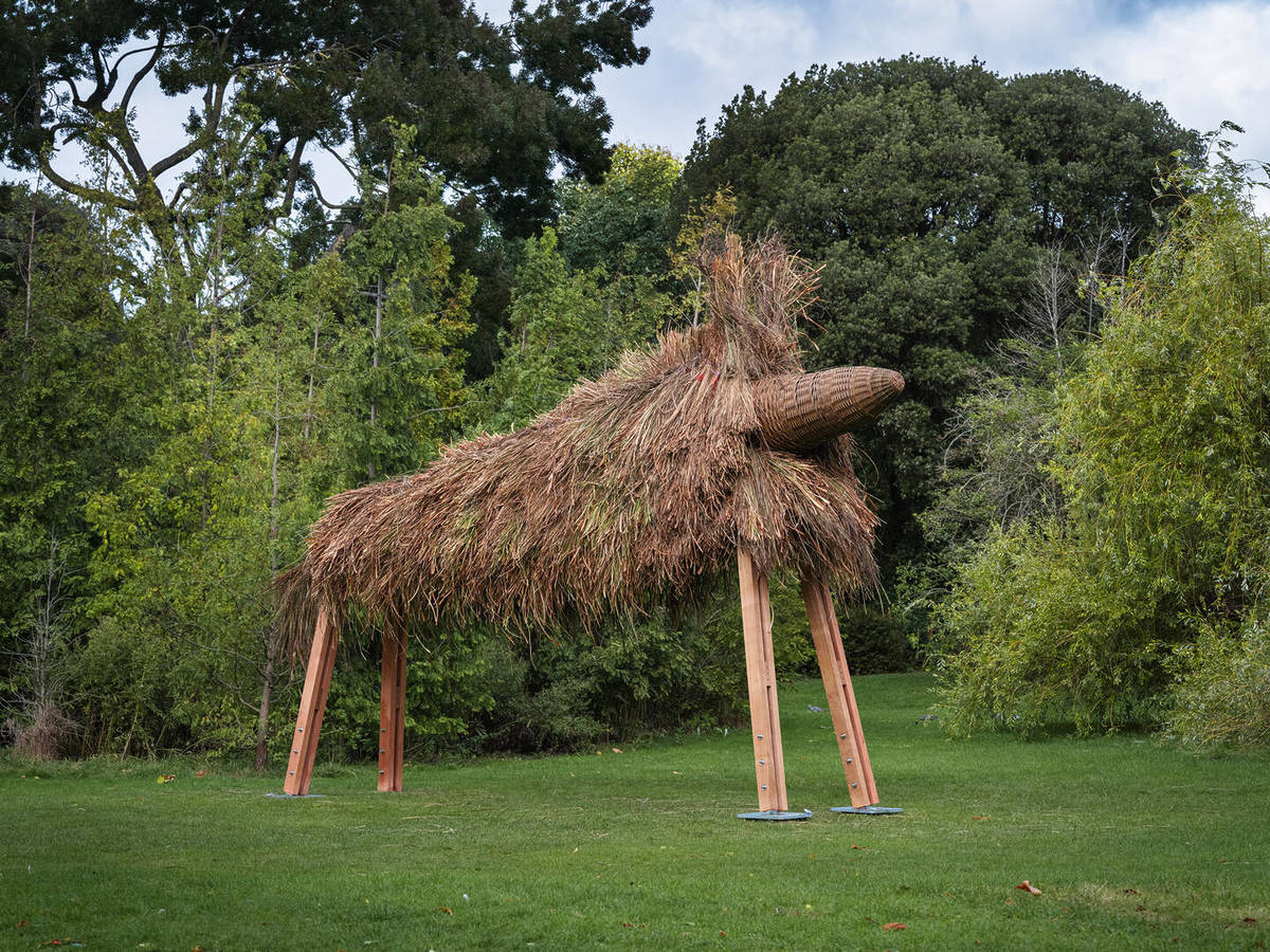 Assemble, Fibredog, 2025. sculpture on display at Regent's Park for Frieze Sculpture exhibition