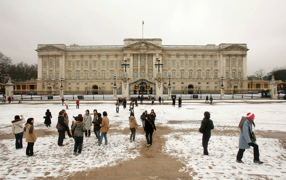 Buckingham Palace Will Be Hosting A Christmas Pop-Up For The First Time Ever Buckingham Palace Will Be Hosting A Christmas Pop-Up For The First Time Ever