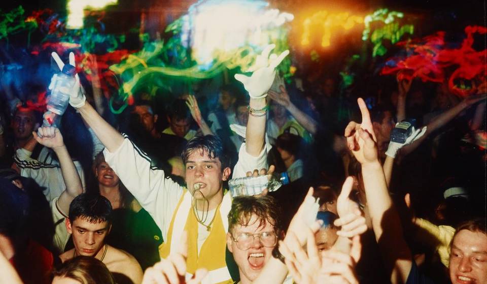 Das weltweit erste Museum für Jugendkultur öffnet seine Pforten in London – mit einer Fläche von 6.500 Quadratmetern in Camden, die Rave-Flyern, Walkmans und ikonischen Band-T-Shirts gewidmet ist