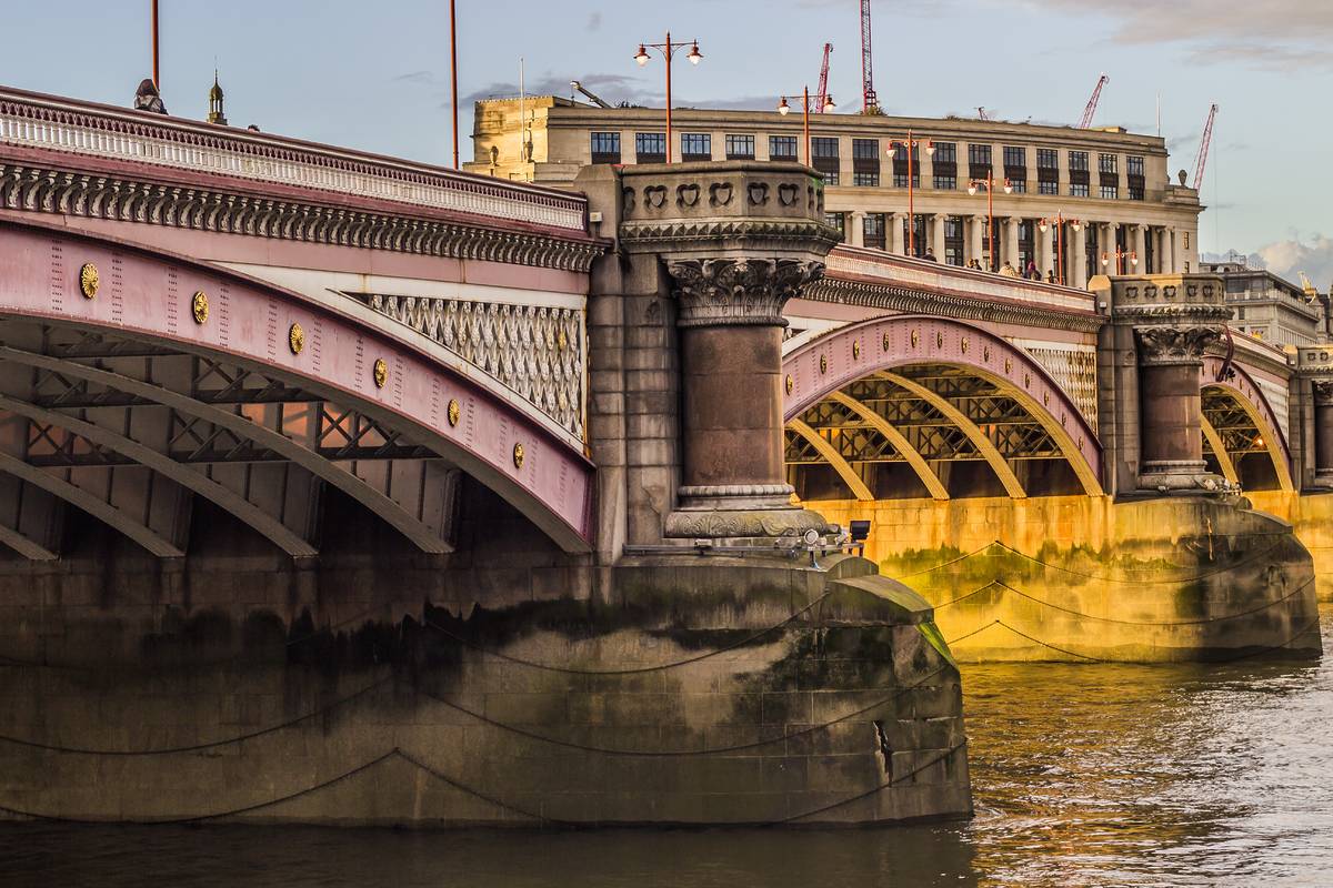 Blackfriars bridge