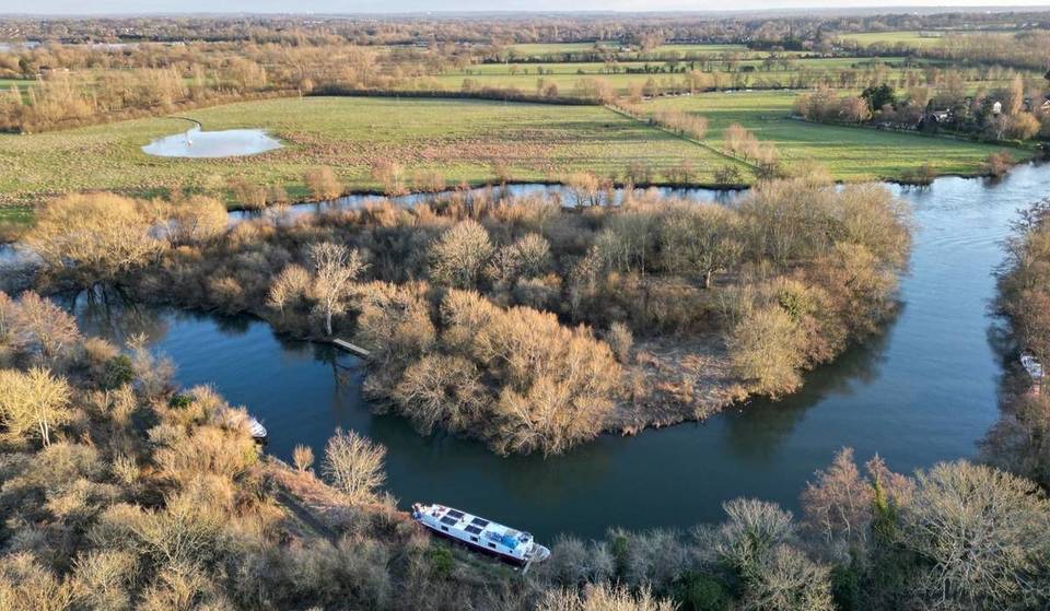 Een geheim privé-eiland in de Theems staat te koop – en je kunt het volgende maand al kopen voor een paar pond