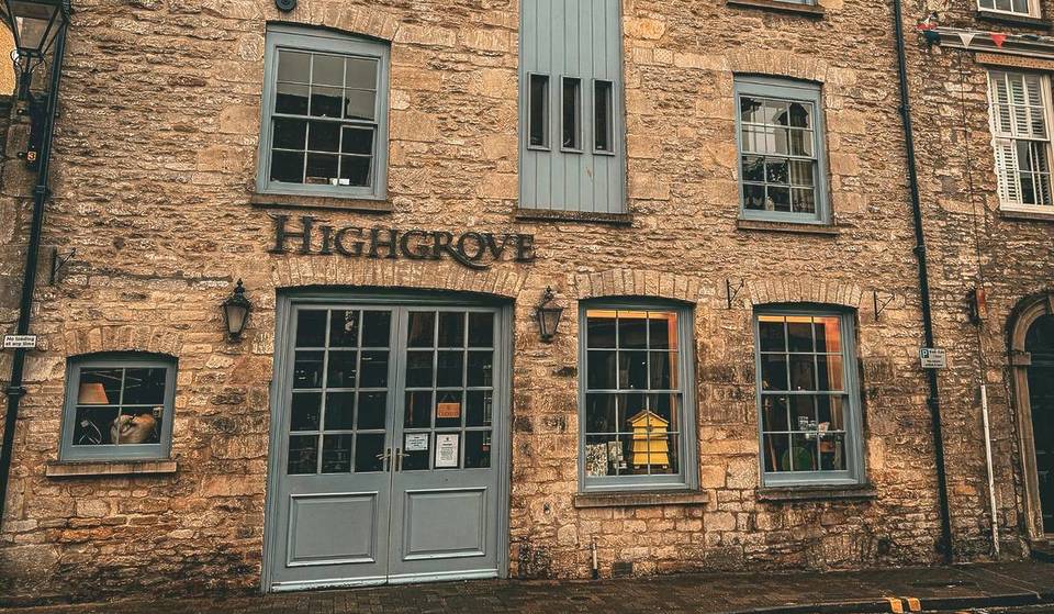 This Charming Royal-Adjacent Town Was Named One Of The Best Places To Live in the UK—And It&#8217;s Perfect For A Cosy Autumn Getaway