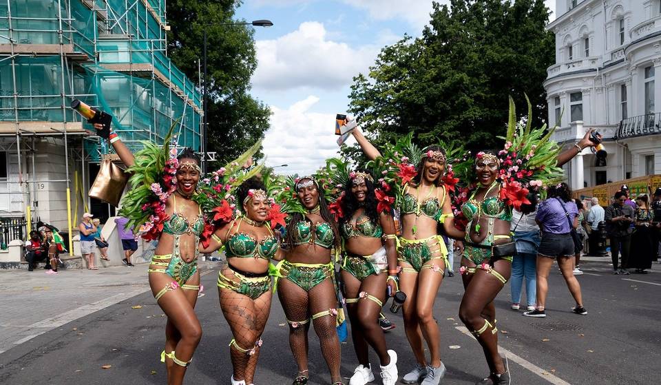 Ontdek de geschiedenis achter het grootste straatfestival van Europa, dat elk jaar meer dan 2 miljoen bezoekers trekt