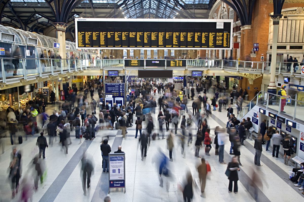 Liverpool Street Station busy in London