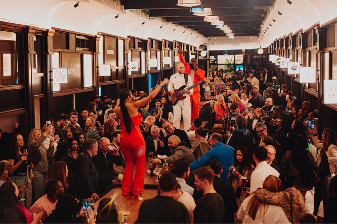 people at BOXHALL enjoying a night out