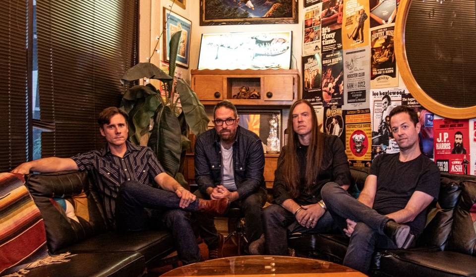 Jimmy Eat World spielen nächsten Sommer eine riesige Outdoor-Show in London, um das 25-jährige Jubiläum von „Bleed American“ zu feiern – hier gibt’s Tickets