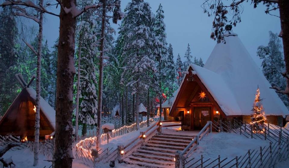 El pueblo ártico donde los británicos superan en número a los elfos y la Navidad nunca termina: puedes conocer a Papá Noel y ver la aurora boreal 200 noches al año… y los vuelos desde Londres cuestan menos de 50 libras.