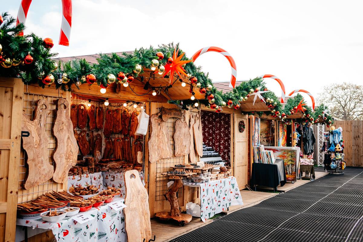 festive chalets in cambridge christmas market