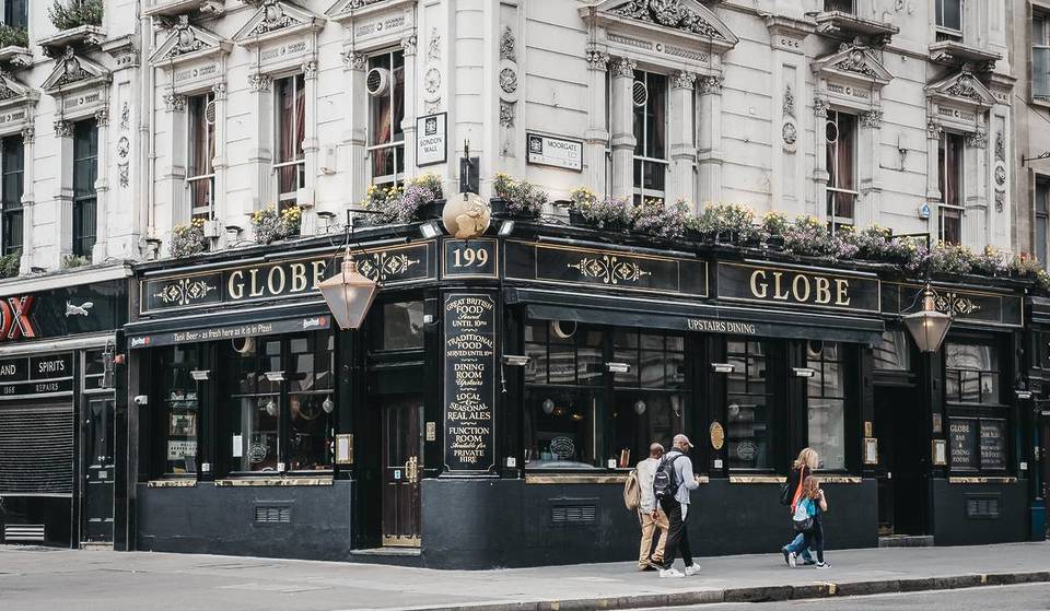 London’s Busiest Pubs Have Been Revealed – And The Most Bustling Boozer Of All Sits On The Site Of A Very Famous Poet’s Birthplace