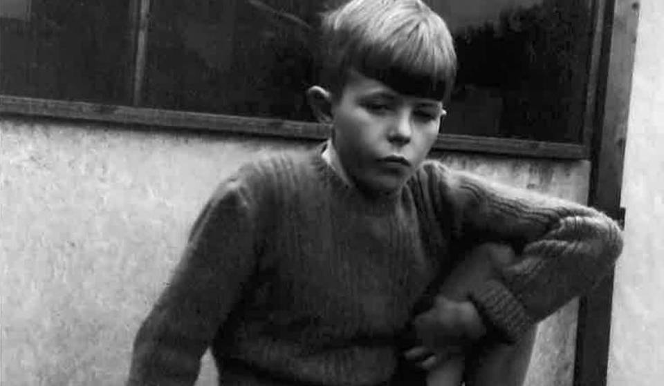 Het ouderlijk huis van David Bowie wordt gerestaureerd en opengesteld voor het publiek – je kunt de ruimte bekijken waar hij een deel van zijn vroege materiaal schreef