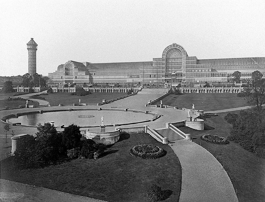 A black and white photo of London's original Crystal Palace on Sydenham Hill