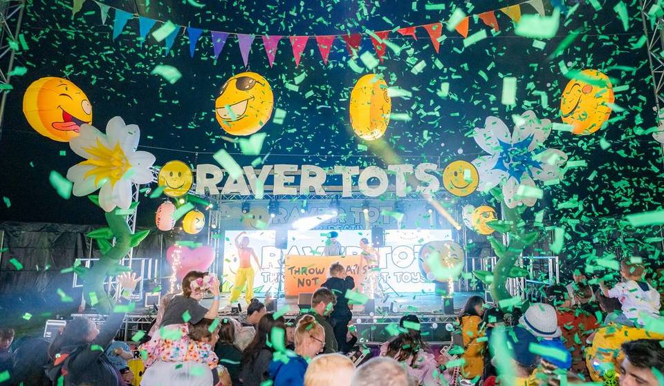 Großbritanniens größter Rave für Kinder hat gerade das Line-up für die Sommertour bekannt gegeben – größere Festivals und legendäre Clubnächte in Clubs wie dem Ministry of Sound