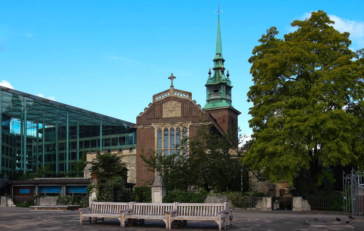 This Historic Landmark Is The Oldest Church In The City Of London And(01)