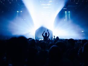 Mehr als die Hälfte der britischen Grassroots-Musikveranstaltungsorte erzielte 2025 keinen Gewinn – Wie britische Musikveranstaltungsorte aus dem Markt gedrängt werden