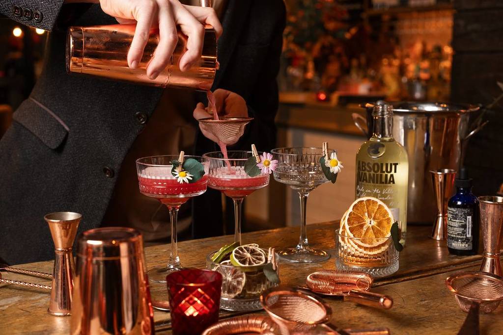 Valentine’s & Galentine’s with Drake & Morgan's Mixology Masterclasses
