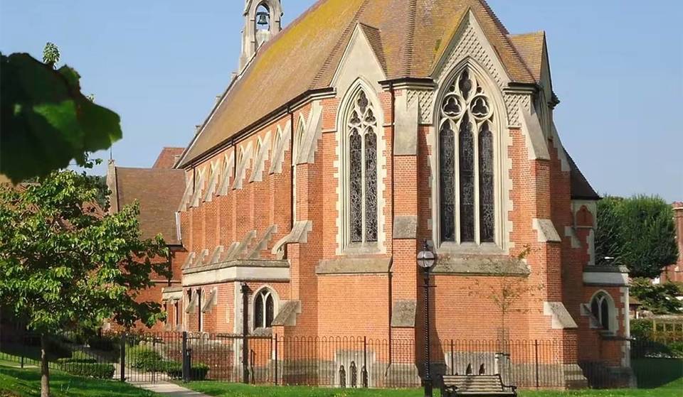 Esta joya catalogada de grado II, a solo 90 minutos de Londres, fue restaurada por expertos del Palacio de Kensington, y su fascinante historia está relacionada con un antiguo primer ministro.