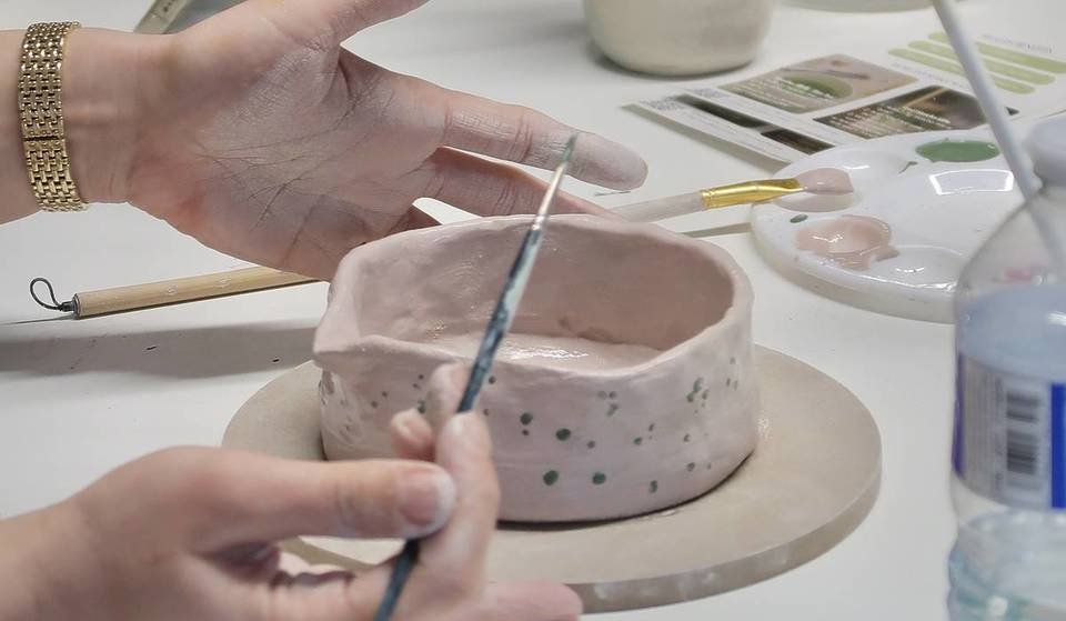 Tu peux maintenant profiter de 15 % de réduction sur l&rsquo;atelier de poterie et de matcha le plus cool de Londres en rejoignant notre Secret Club.